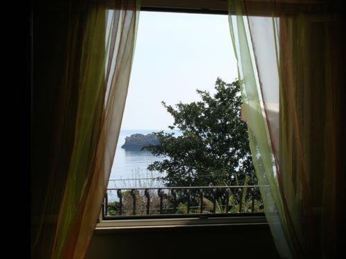 Carmelas Taormina